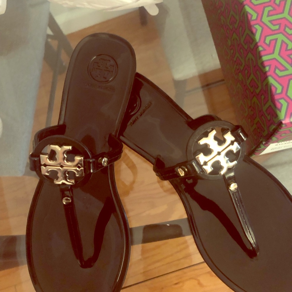 NWT Tory Burch sandals